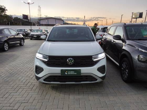 VOLKSWAGEN T-CROSS 1.0 200 TSI TOTAL FLEX AUTOMÁTICO VOLKSWAGEN T-CROSS 1.0 200 TSI TOTAL FLEX AUTOMÁTICO
